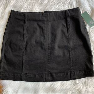 Wild Fable Women’s Black Mini Skirt